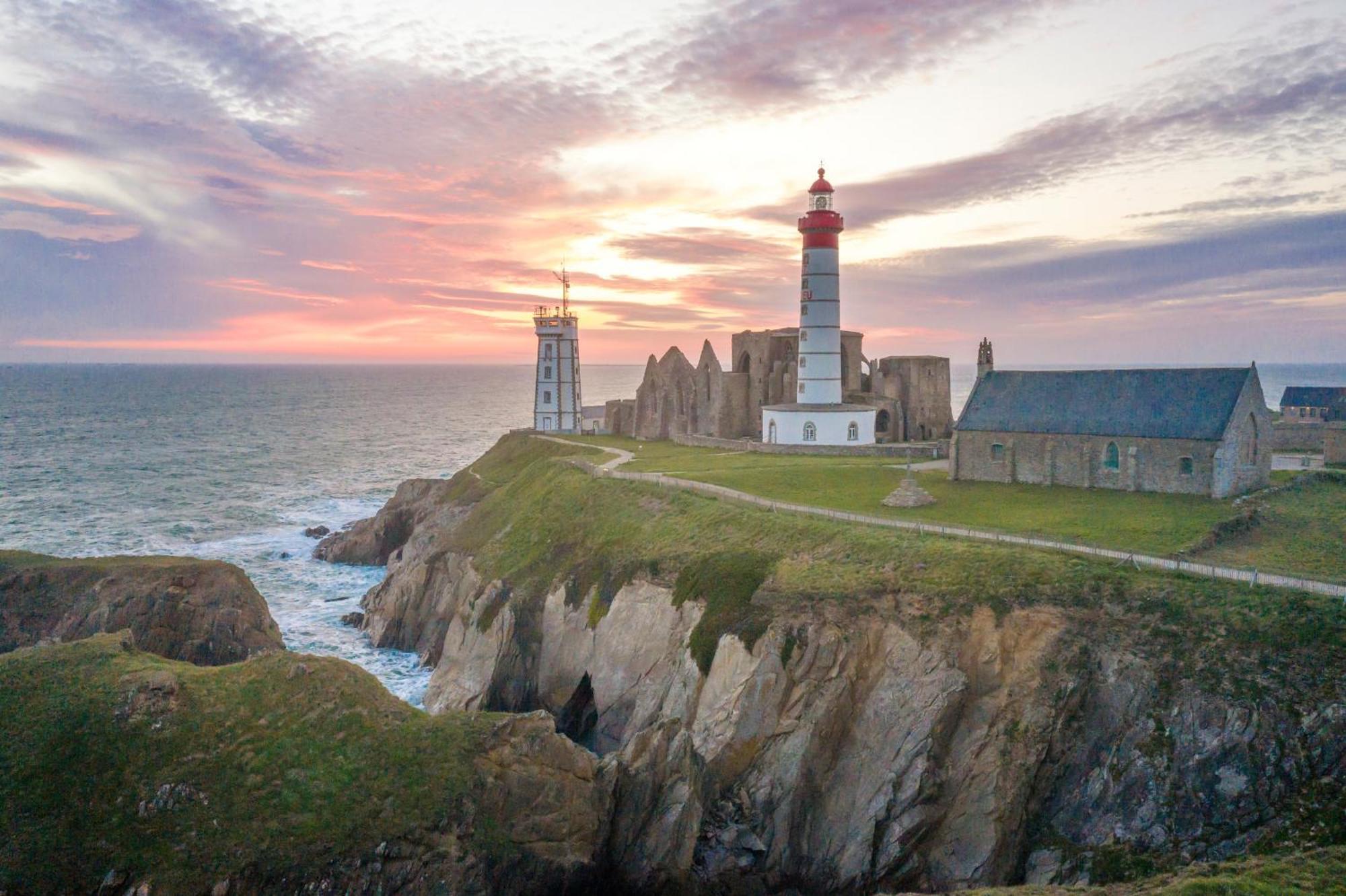 Gwel Ar Mor - Jolie Maison De Charme Renovee Proche Du Port Lanildut Esterno foto